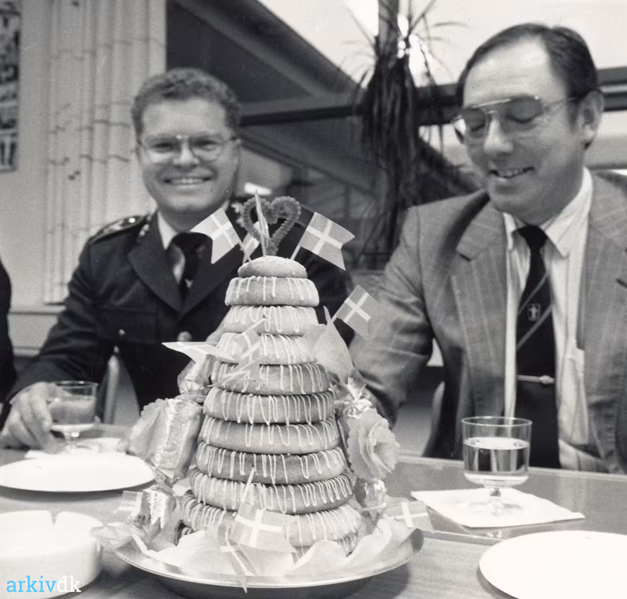 arkiv.dk Falck, Maribo Erik Falck og Finn Nielsen