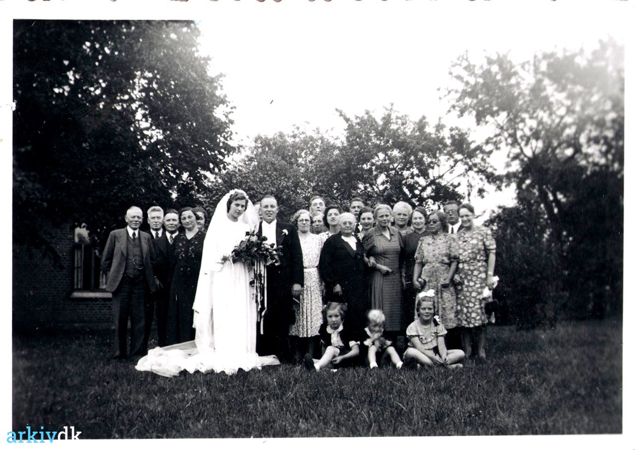 arkiv.dk Else Rasmussen og Bejstrups bryllup 01-08-1942