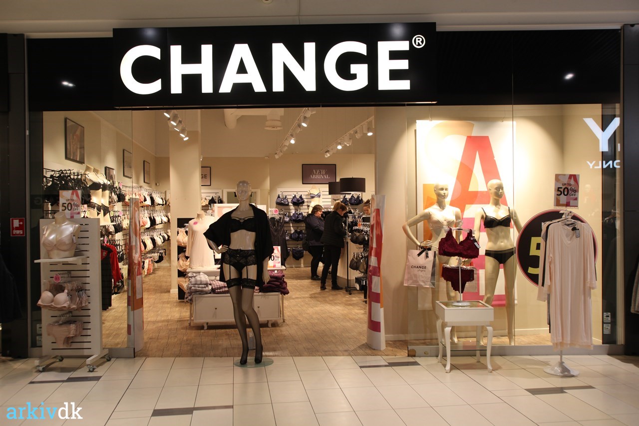 arkiv.dk | Change, lingeri og badetøj. Metropol Shoppingcenter, 30, Hjørring.
