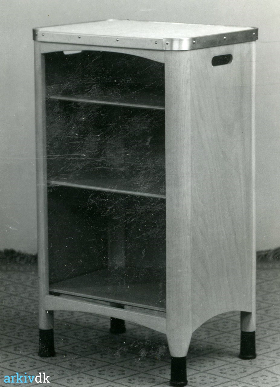 fup Bevise kompression arkiv.dk | Sengebord til hospital eller plejehjem, fra Skive Møbelfabrik,  ca. 1940