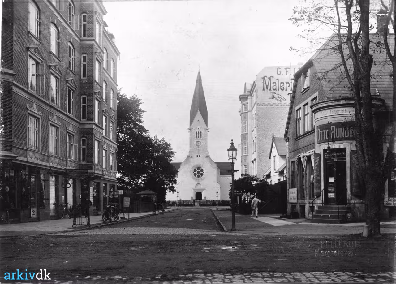 arkiv.dk Hellerup kirke.