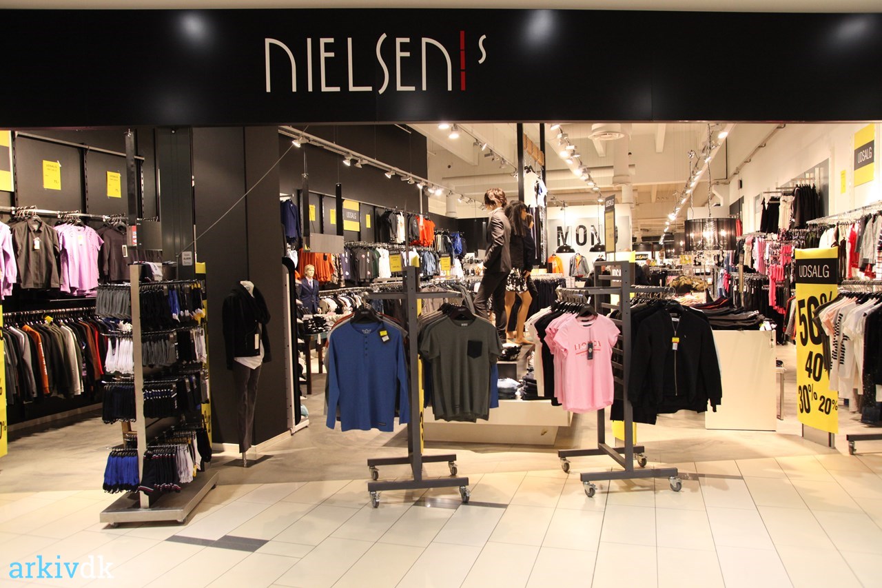 arkiv.dk | Nielsen´s, Metropol Shoppingcenter, 30, Hjørring.