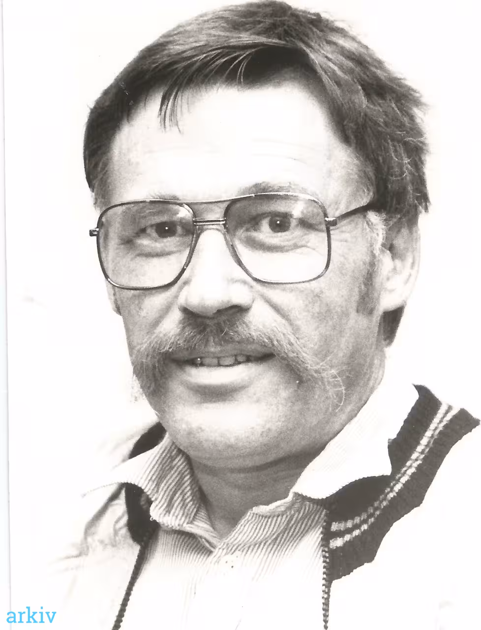 arkiv.dk Niels V. Jensen, 41, styrmand, Guldtoft 4, Avnbøl