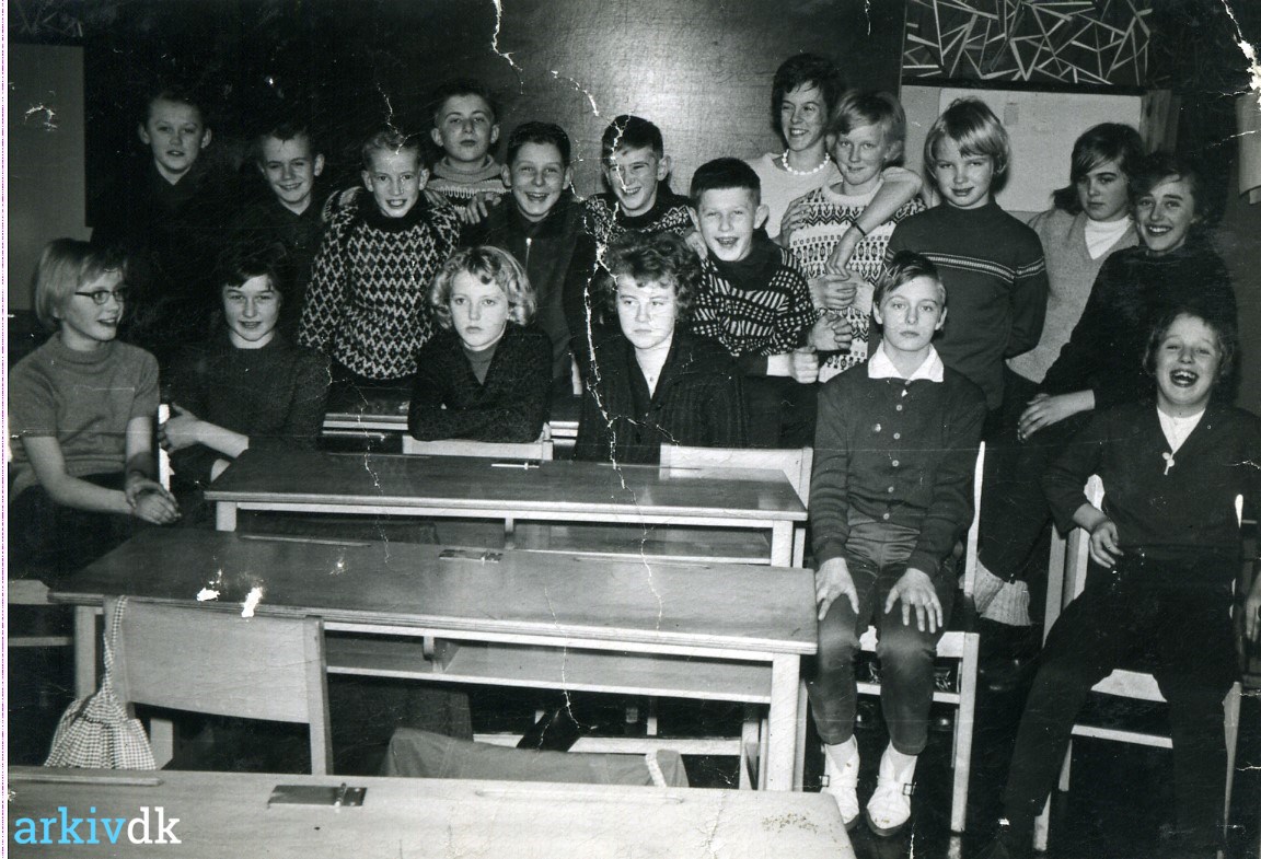 skuffe Habubu Plenarmøde arkiv.dk | Stoholm skole 6. eller 7. klasse 1962-1963.